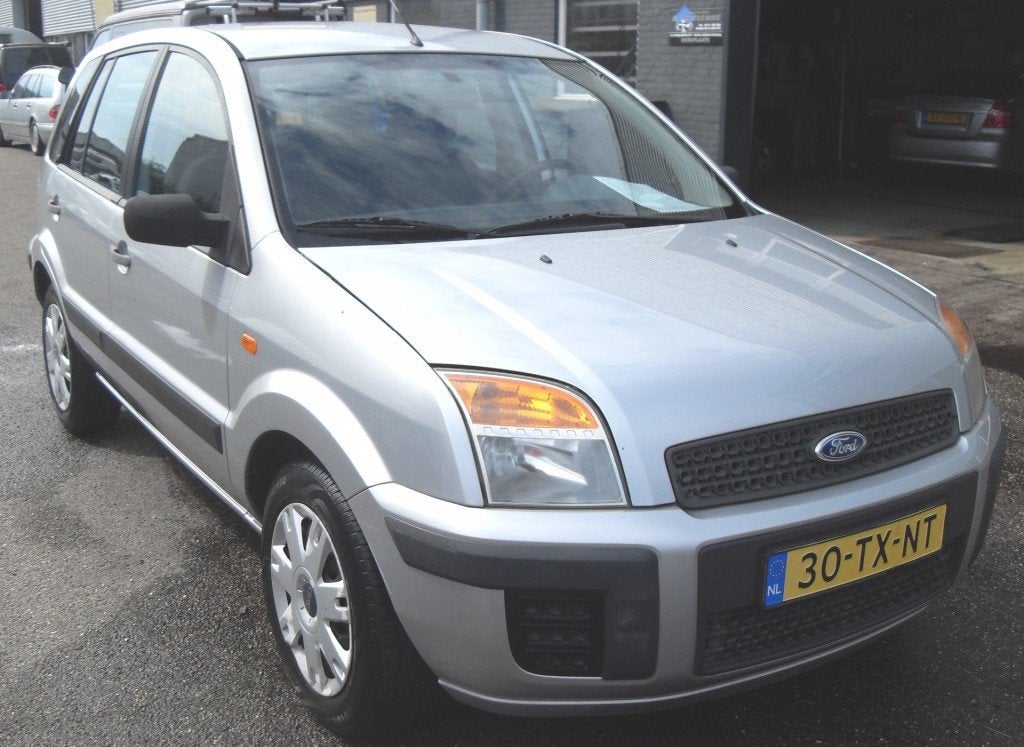 Ford FUSION 1.6 16V Trend AUTOMAAT, AUTO IS GAS EN HANDGESCH, Auto's, 1596 cc, 101 pk, Gebruikt, 1064 kg