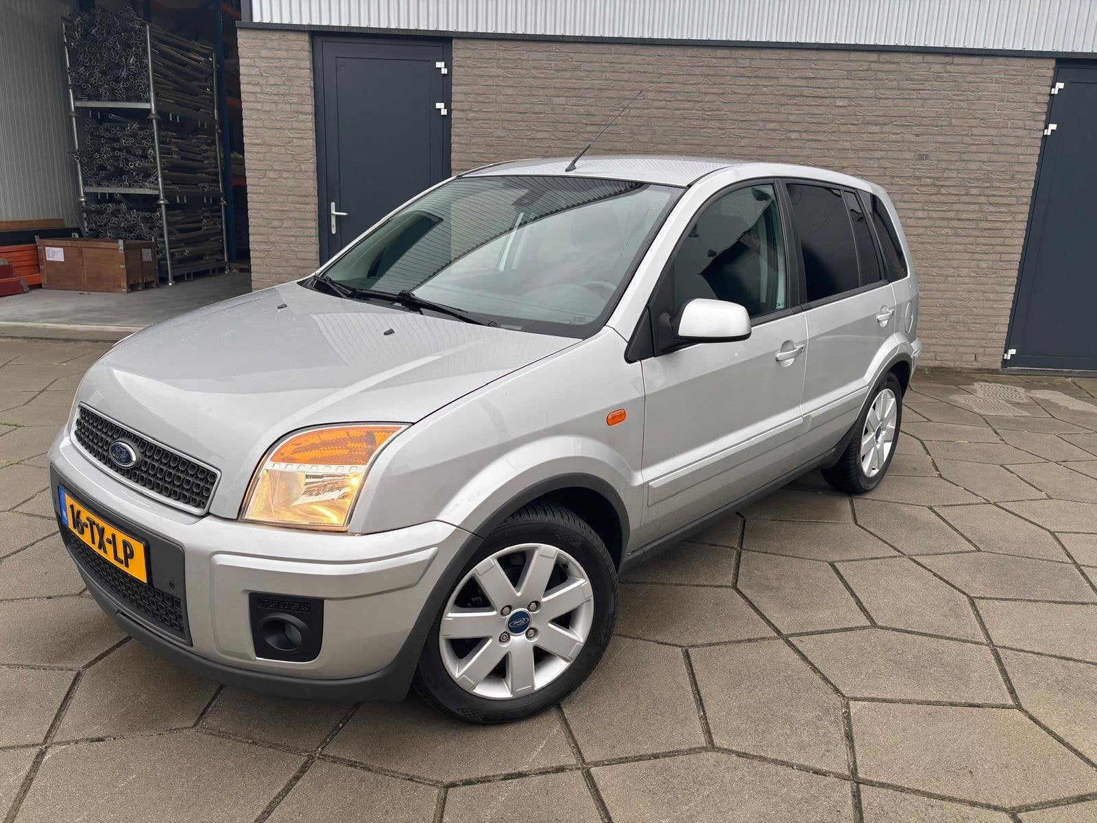 Ford Fusion 1.4-16V Futura, Voorwielaandrijving, 15 km/l, Gebruikt, Parkeersensor