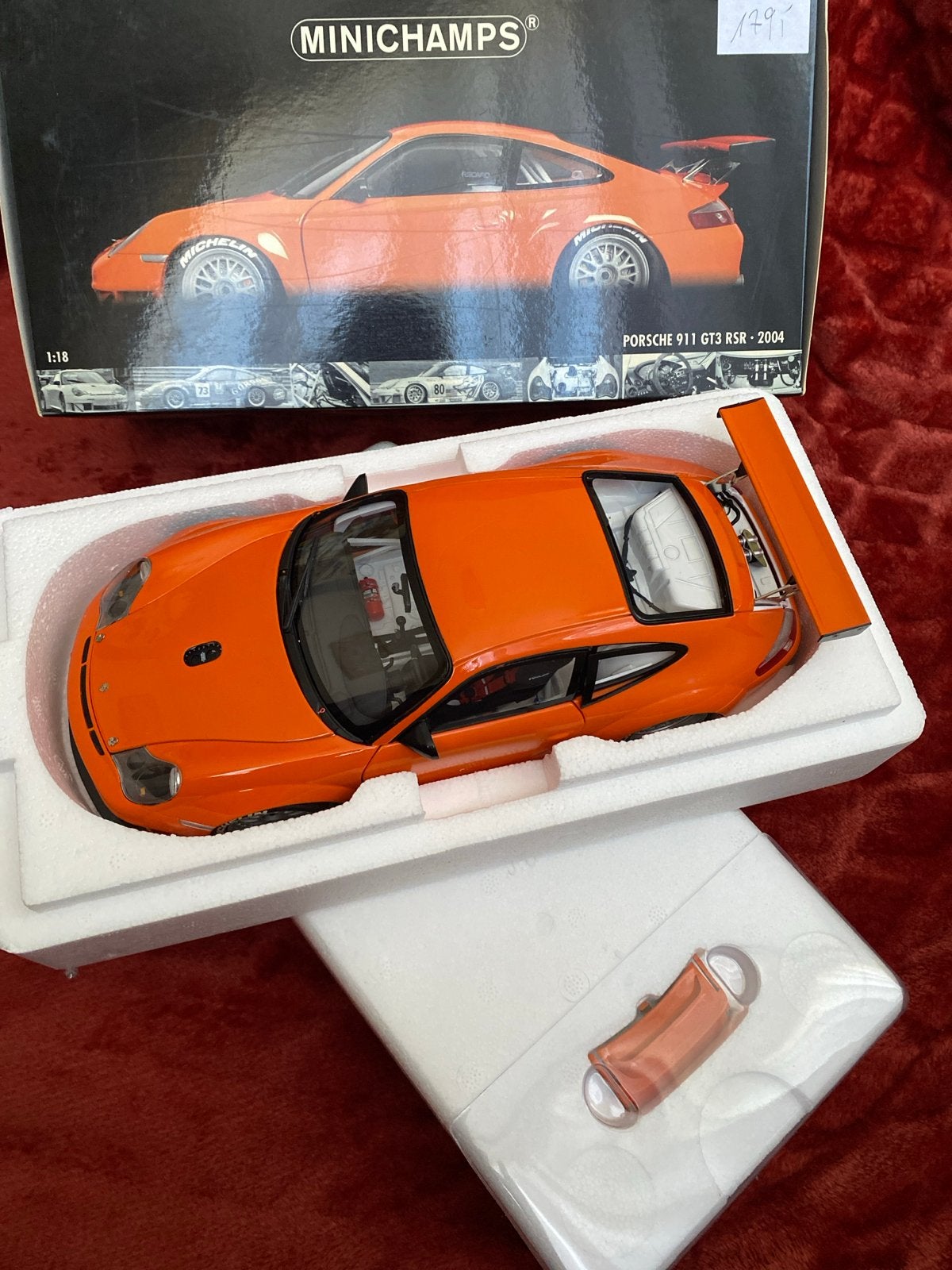 Minichamps Porsche 911 GT3 RSR 2004 - Oranje 1:18, Ophalen of Verzenden, Nieuw, Auto, MiniChamps