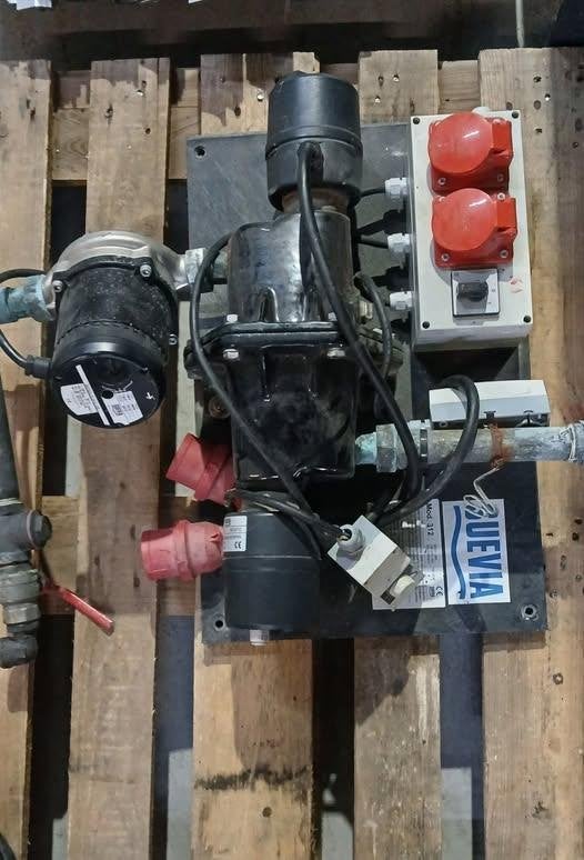 Jong gebruikt suevia rondpompsysteem, Dieren en Toebehoren, Ophalen