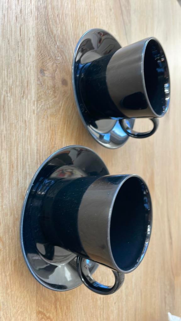 Mokken met schotel Arabia Teema Iittala, Huis en Inrichting, Keramiek, Ophalen of Verzenden, Zo goed als nieuw, Overige stijlen