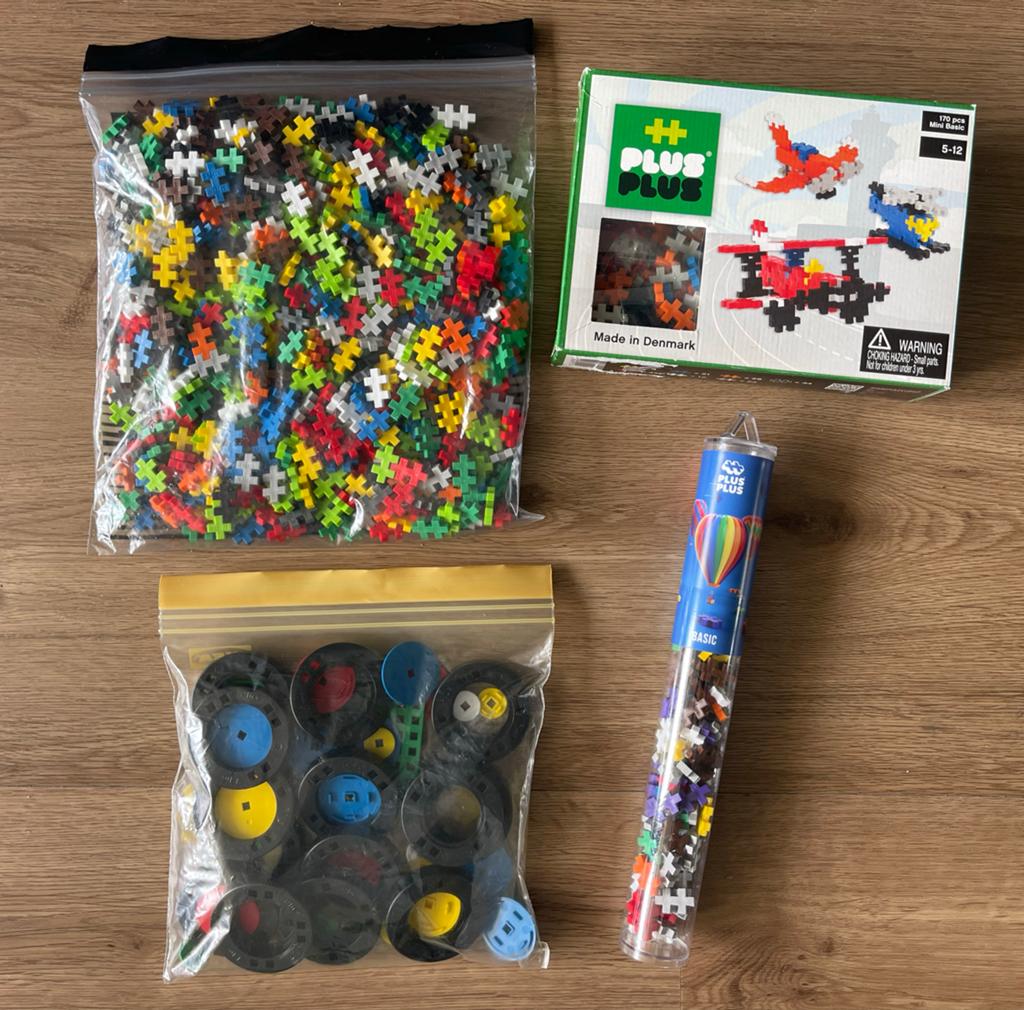 PlusPlus bouwstenen set: 930 stuks, 14 wielen, 1 basisplaat, Ophalen of Verzenden, Zo goed als nieuw, Overige merken