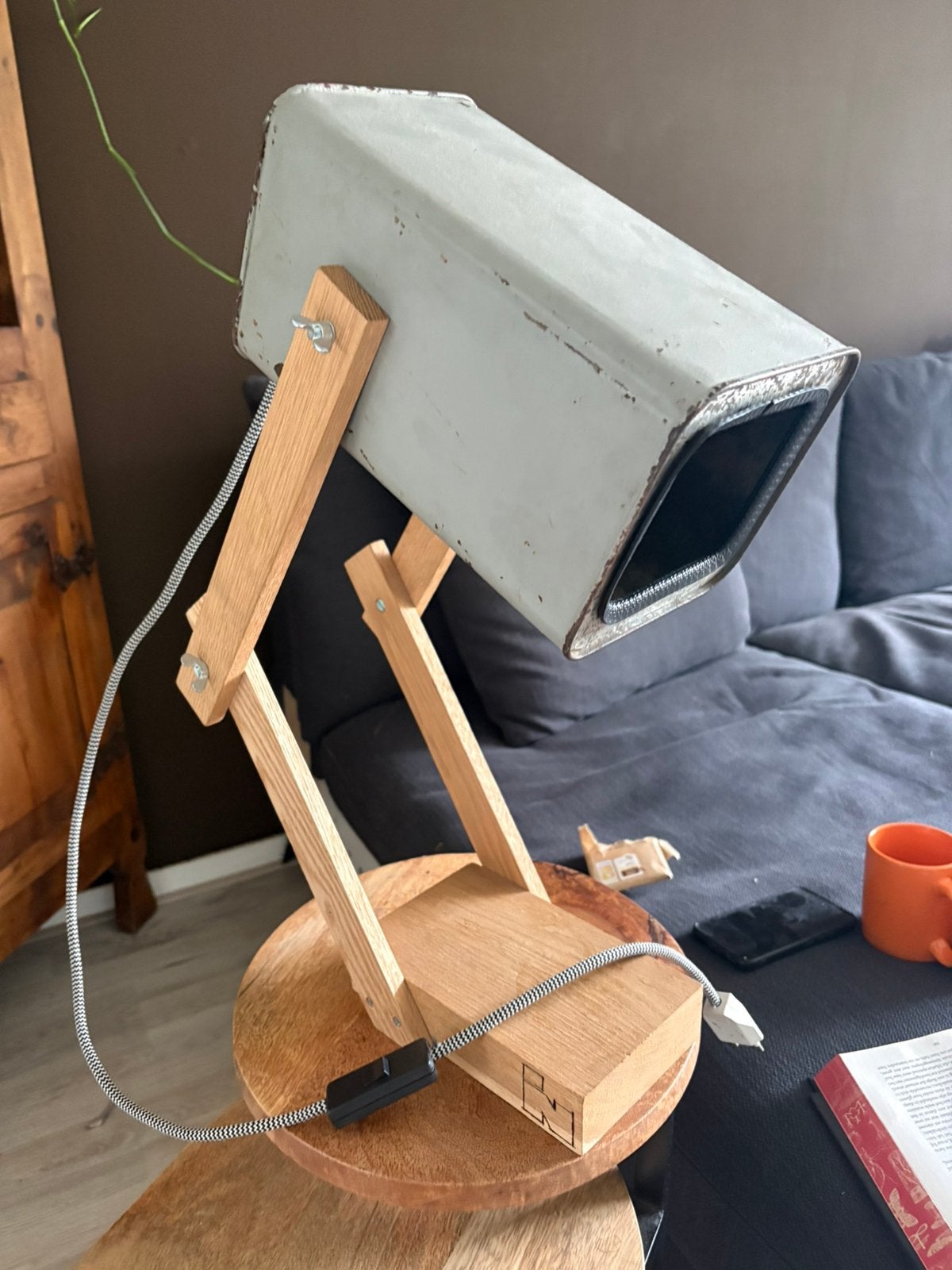 Lamp van gerecycled materiaal, Ophalen, Zo goed als nieuw, Hout