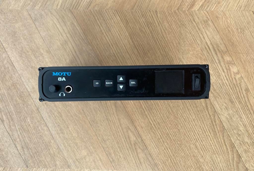 Motu 8A audio interface with ADAT, AVB, Ophalen of Verzenden, Zo goed als nieuw