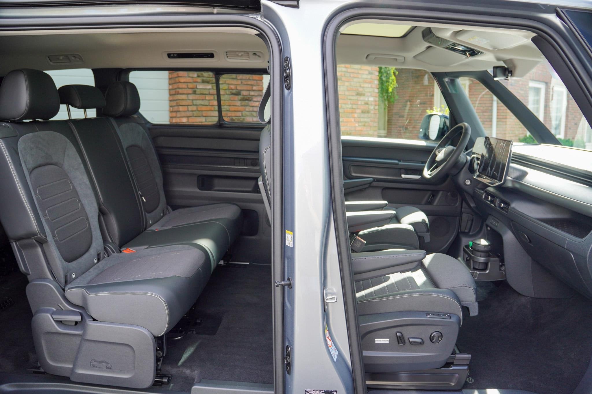 Volkswagen ID. Buzz Pro 86 kWh 286pk Lang 7.persoons 2027 MO, Auto's, Gebruikt, Automatische klimaatregeling, 7 stoelen, 483 km