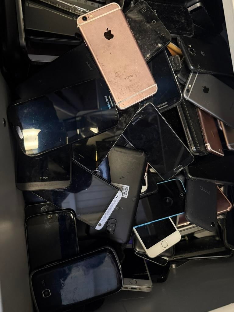 Grote partij smartphones Samsung iphone etc, Telecommunicatie, Mobiele telefoons | Samsung, Zwart, Ophalen of Verzenden, Zo goed als nieuw