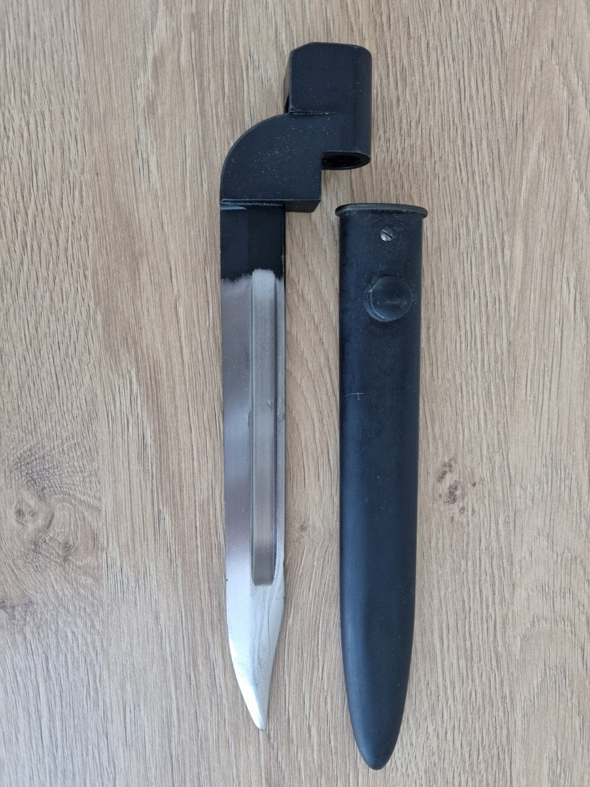 Britse No9 bajonet, Ophalen of Verzenden, Landmacht, Engeland, Mes of Dolk