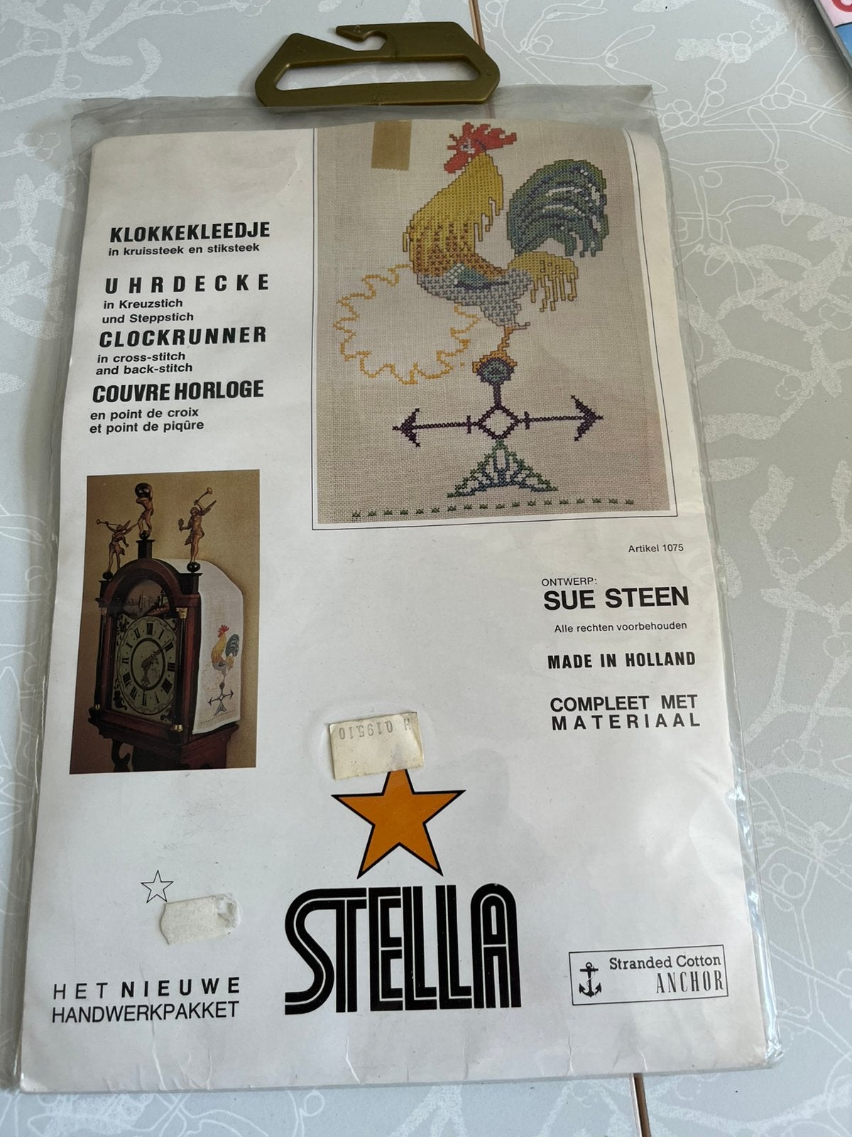 Borduurpakket klokkekleedje, Ophalen of Verzenden, Zo goed als nieuw, Borduurpakket