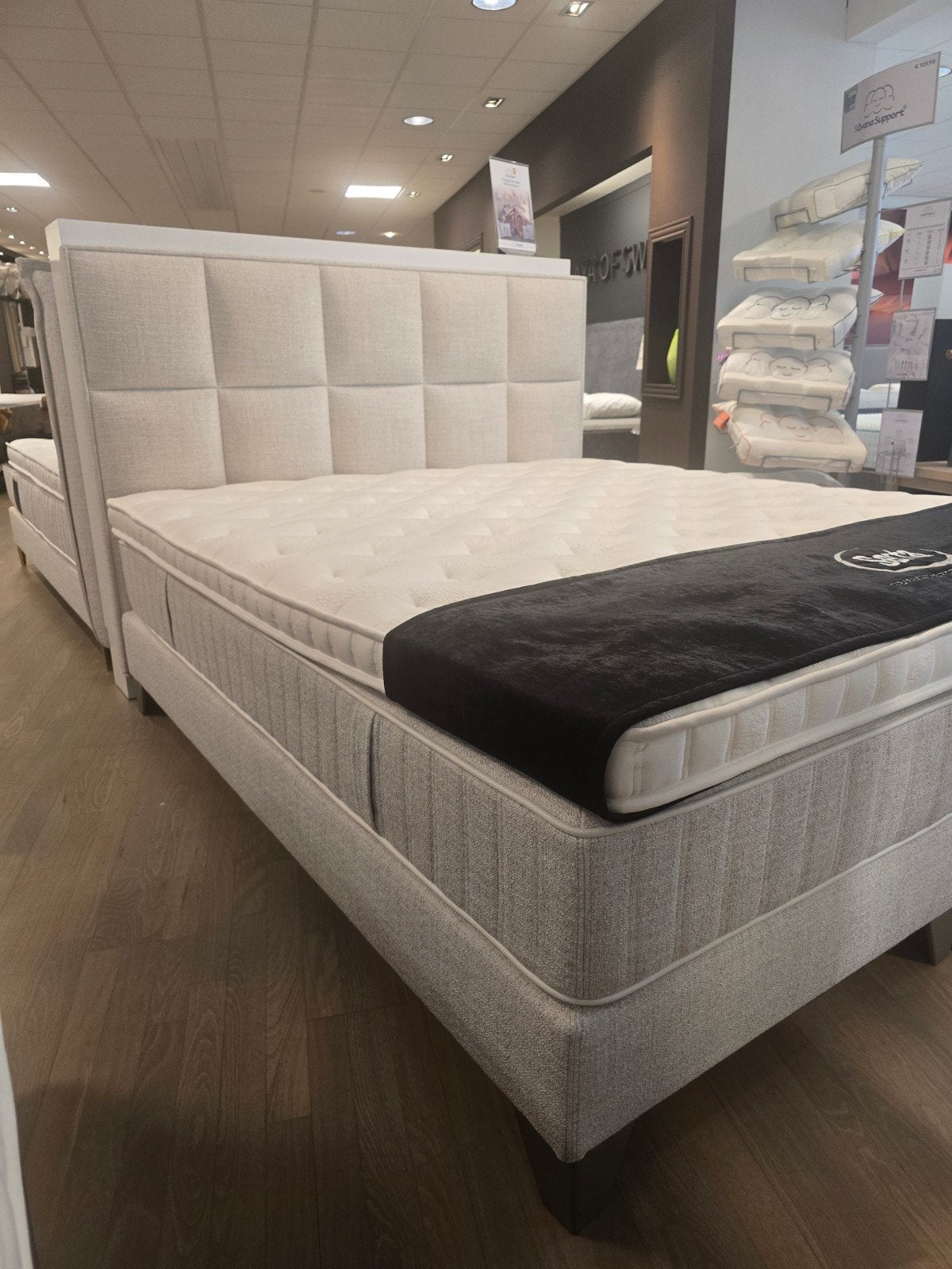 Splinternieuw Serta Hollywood bed 30% korting, 210 cm, Ophalen of Verzenden, 180 cm, Stof