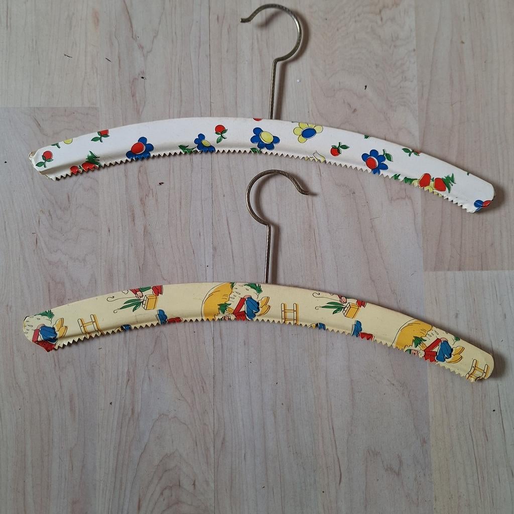 2 retro kinderkapstokjes - Vintage design, Ophalen of Verzenden, Gebruikt