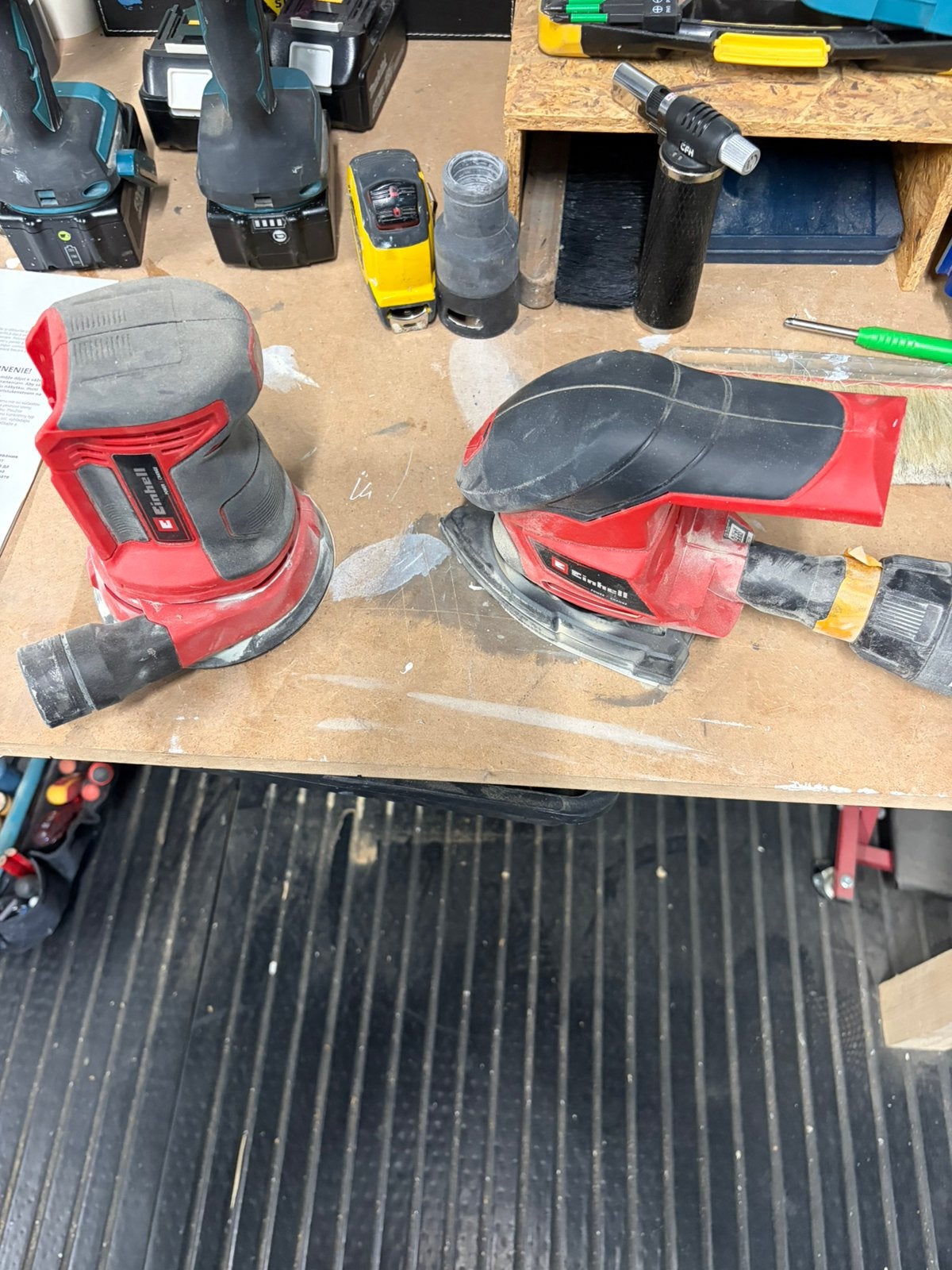 Set van 2 Einhell schuurmachines 18V accu, Ophalen, Zo goed als nieuw, Minder dan 600 watt, Excentrische schuurmachine