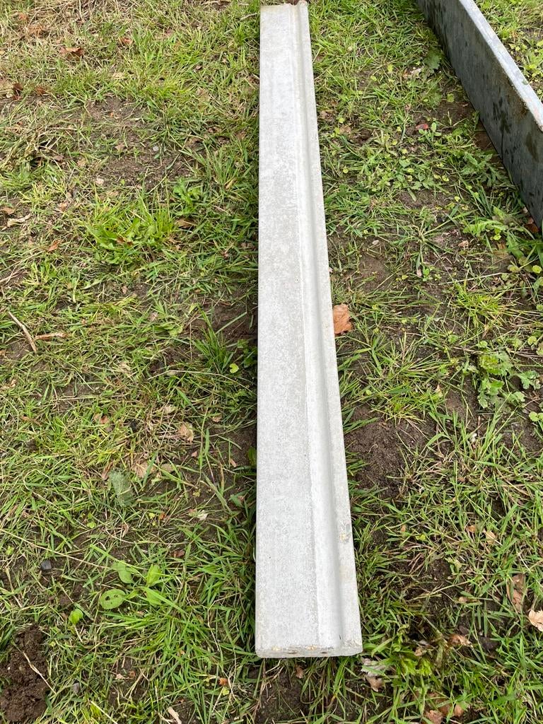 Beton latei, Ophalen, Zo goed als nieuw
