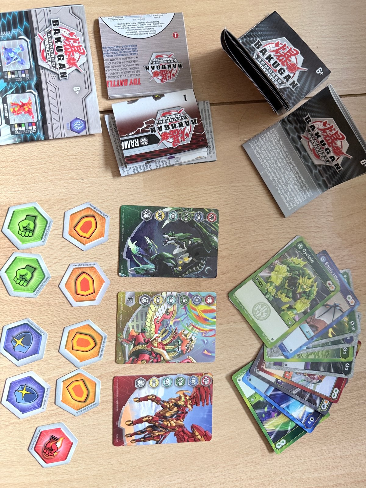 Bakugan Armored Alliance Starter Pack en kaarten, Verzamelen, Ophalen of Verzenden, Zo goed als nieuw