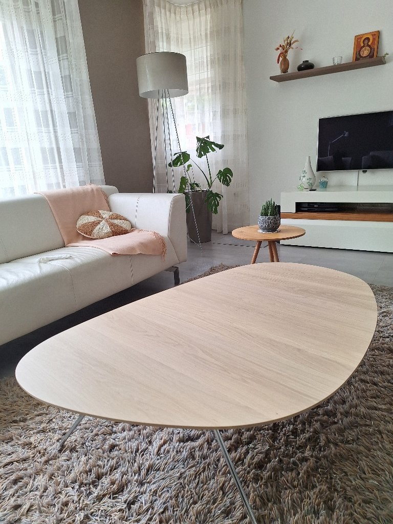 Leolux salontafel Liliom massief eiken whitewash, Ophalen, 100 tot 150 cm, Eikenhout, 50 tot 100 cm