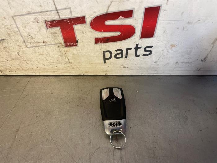 Sleutel van een Audi A4, Gebruikt, -, -, -