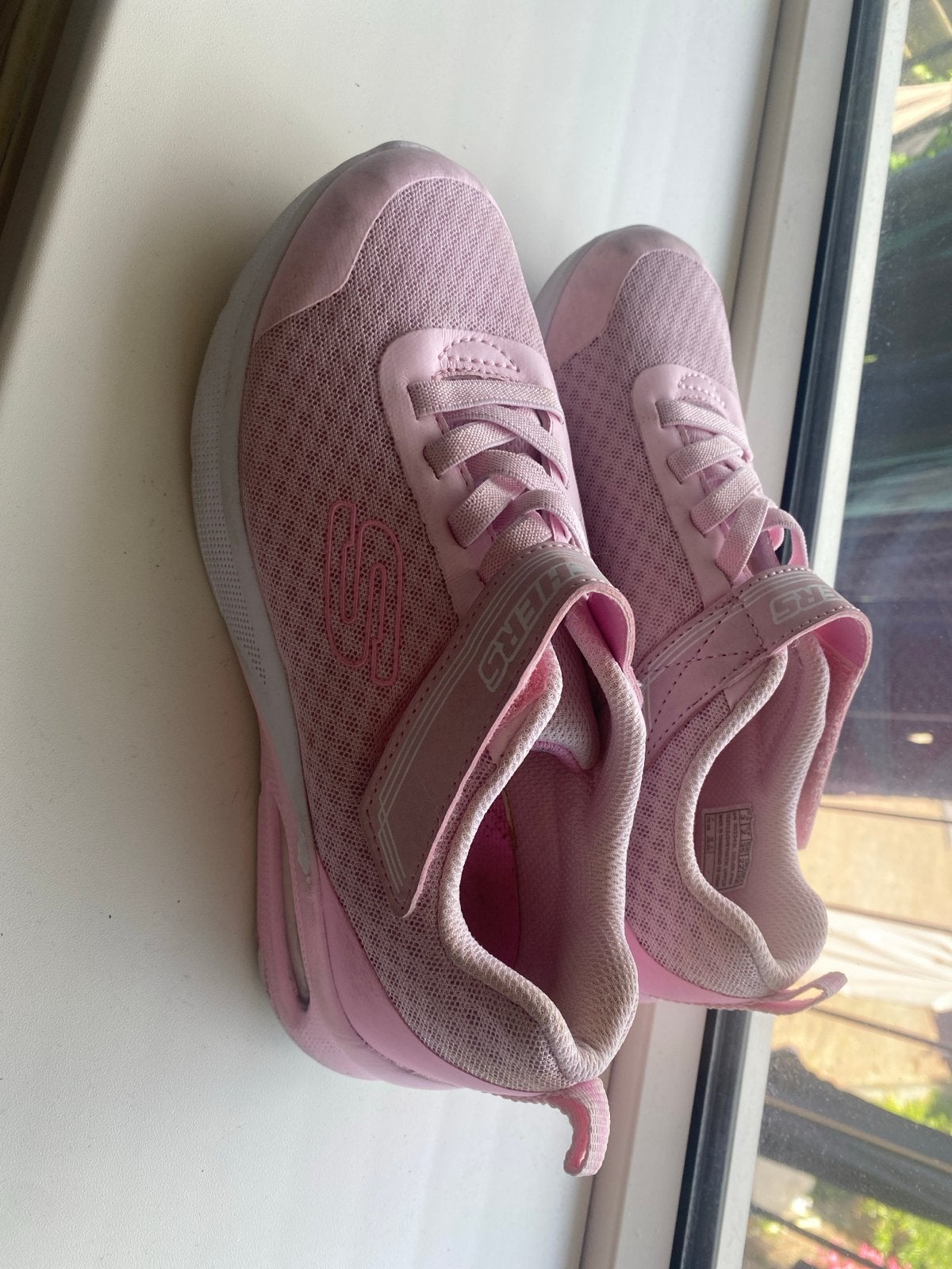 Roze Skechers sneakers voor meisjes, gymschoenen, Kinderen en Baby's, Kinderkleding | Schoenen en Sokken, Gebruikt, Schoenen, Meisje