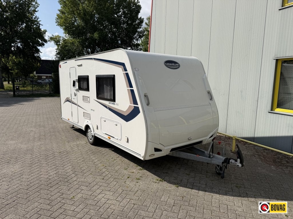 Caravelair Antares Style 450 luifel, reservewiel, Standaardzit, Schokbreker, Bedrijf, 5 tot 6 meter
