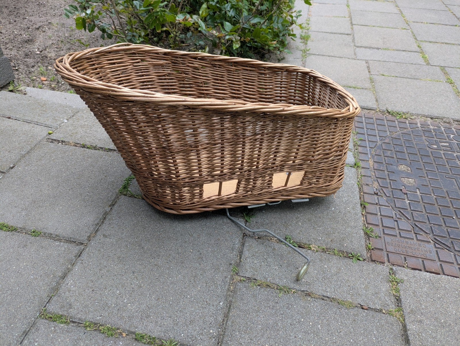 Honden fietsmand riet achterop, Ophalen, Gebruikt