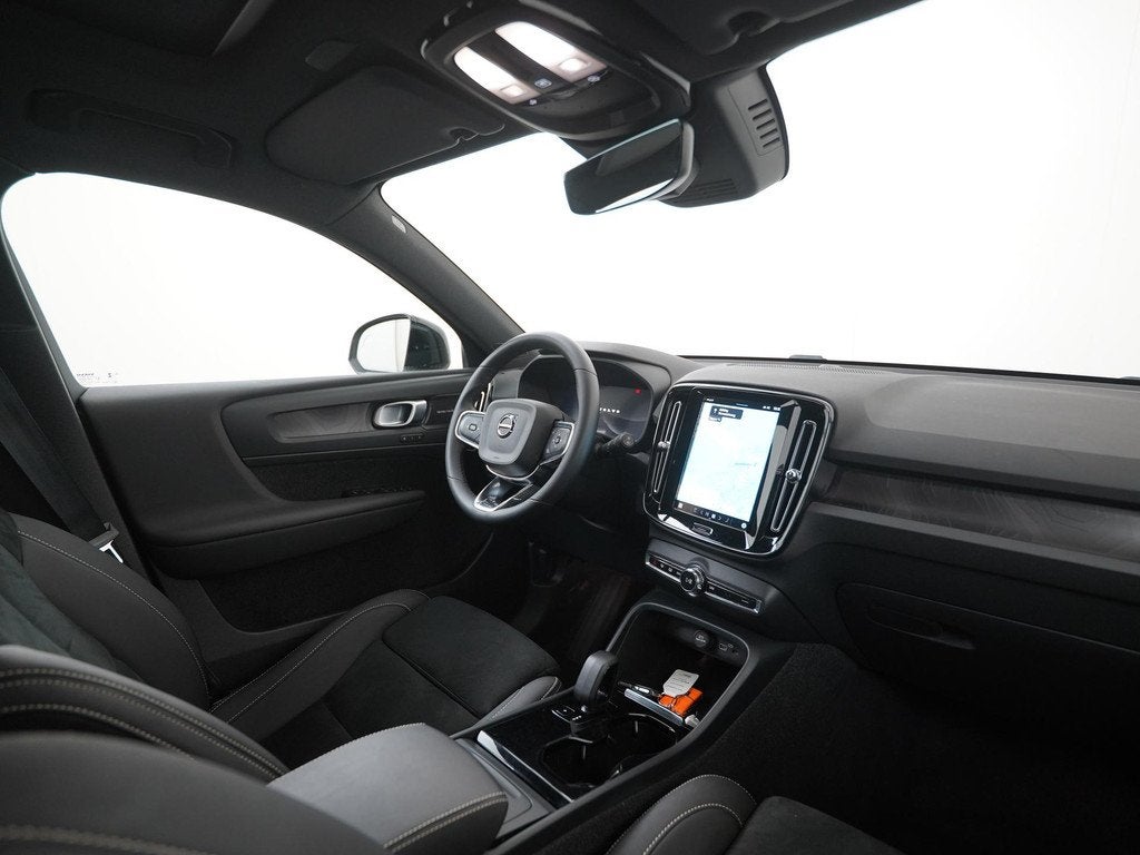 Volvo XC40 Extended Range Ultimate 82 kWh | Panoramadak | Le, Auto's, Volvo, Achterwielaandrijving, 32 min, 82 kWh, Leder en Stof