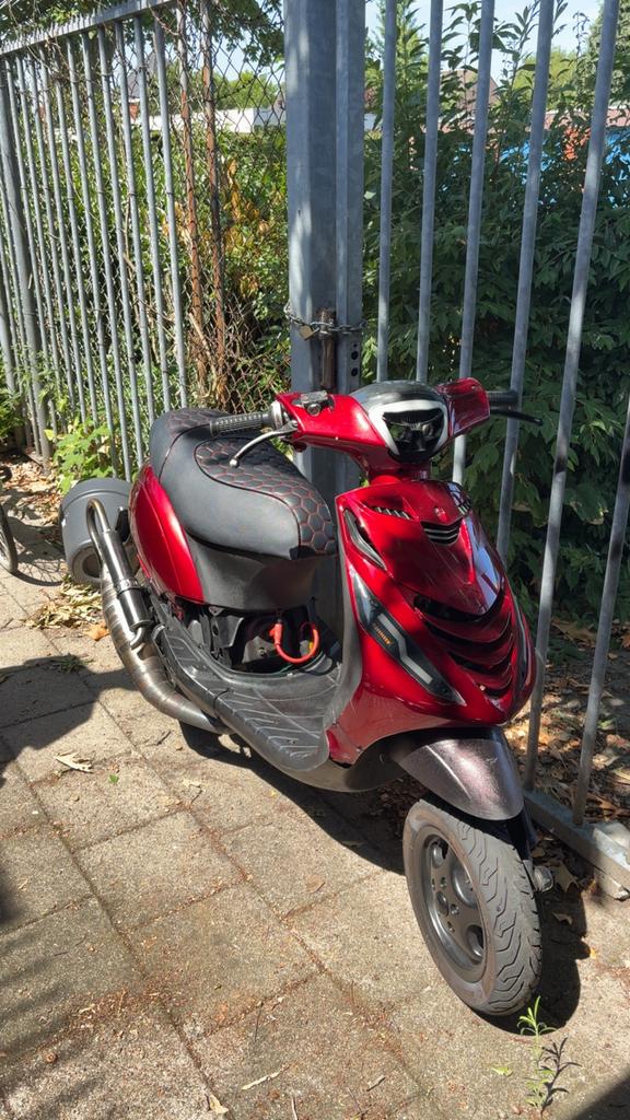 Piaggio Zip 172cc Stage 2, Fietsen en Brommers, Brommeronderdelen | Scooters, Ophalen of Verzenden, Zo goed als nieuw, Carburateur