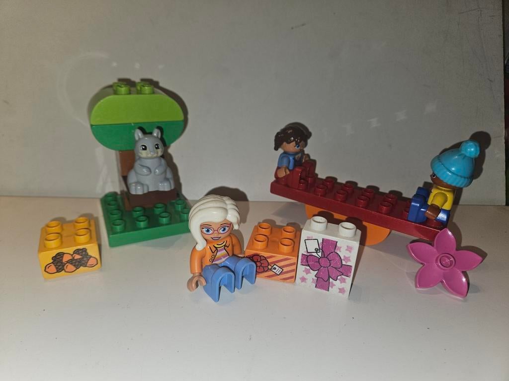 Lego Duplo 10832 Verjaardagspicknick (bijna compleet), Ophalen of Verzenden, Gebruikt, Complete set, Duplo