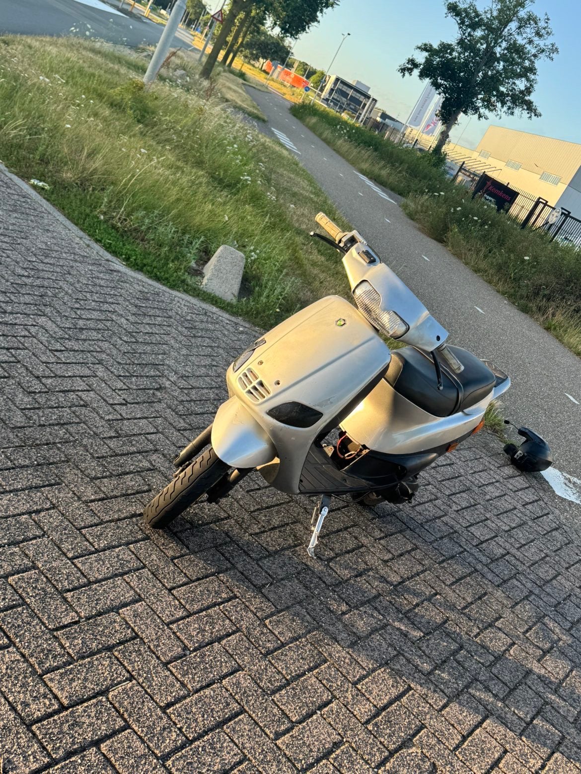 Zip type 3 70cc WOK tekoop/teruil, Fietsen en Brommers, Scooters | Piaggio, Zo goed als nieuw, Zip, Tweetakt, Ophalen