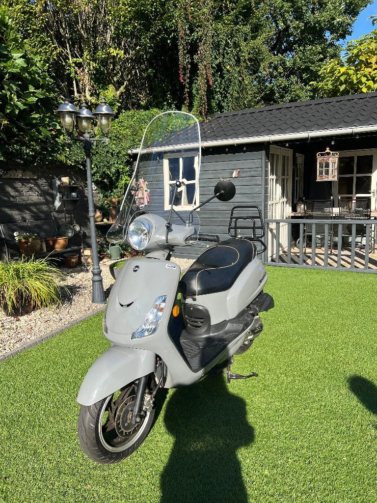 Scooter Sym fiddle 50 S, Fietsen en Brommers, Ophalen, Maximaal 45 km/u, 49 cc, Zo goed als nieuw