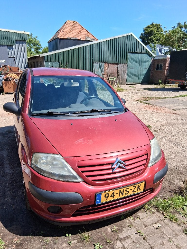 Citroën C3 1.4 I 2004 Rood, Auto's, Voorwielaandrijving, Stof, Origineel Nederlands, Handgeschakeld