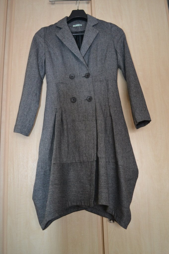 Jas van via Fillungo maat 40, Kleding | Dames, Maat 38/40 (M), Ophalen of Verzenden, Zo goed als nieuw, Grijs