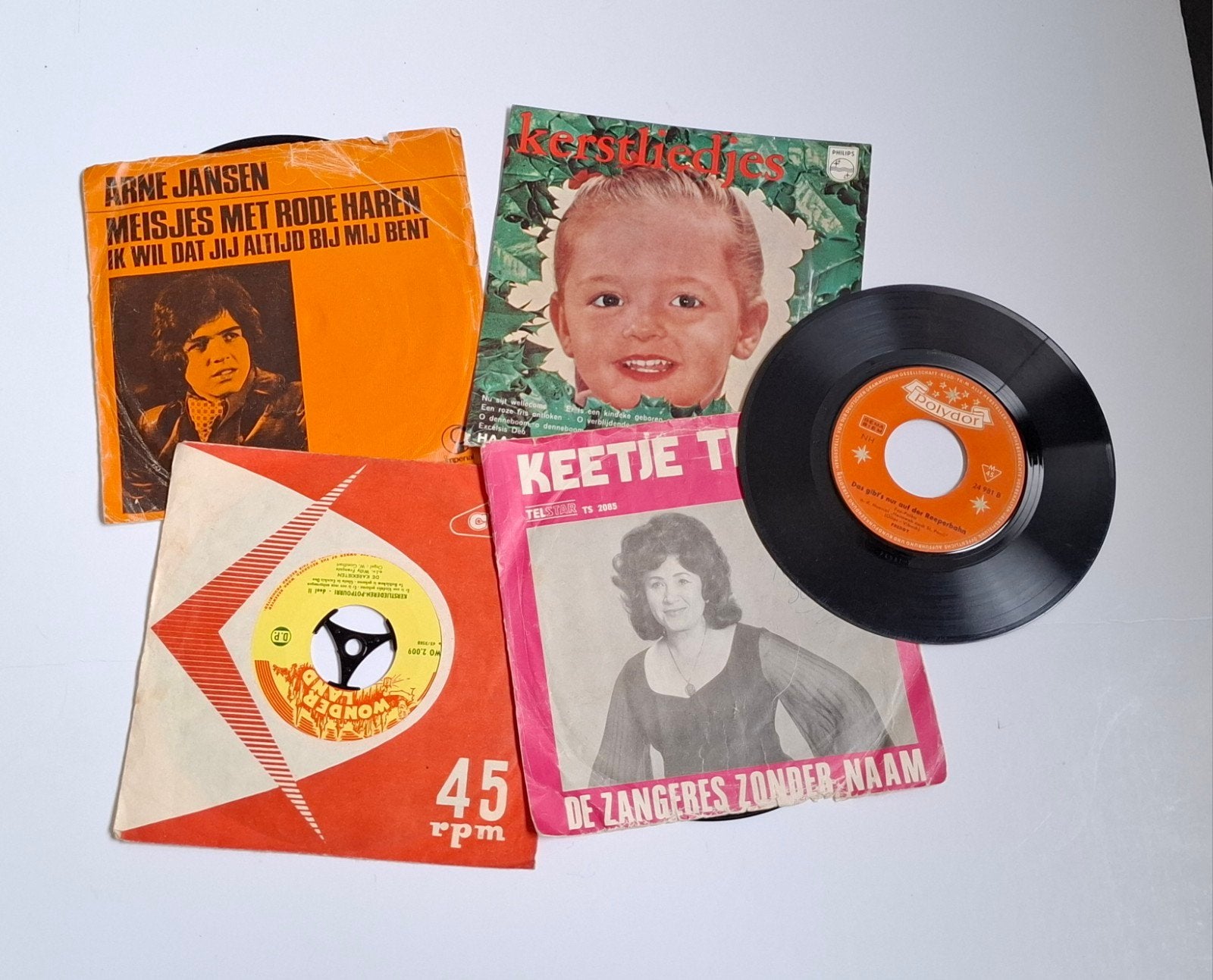 Gratis Singels: Arne Jansen, Zangeres Zonder Naam en meer, Ophalen of Verzenden, Gebruikt, Nederlandstalig, Overige typen