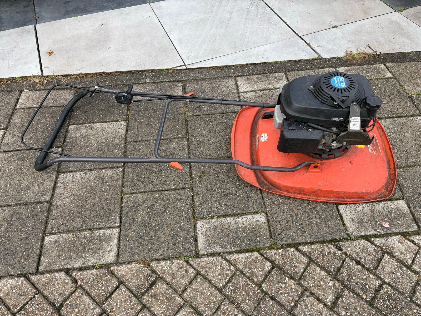 Flymo XL500 zweefmaaier met Honda motor, Ophalen, Gebruikt, Benzine-grasmaaier, 50 cm of meer