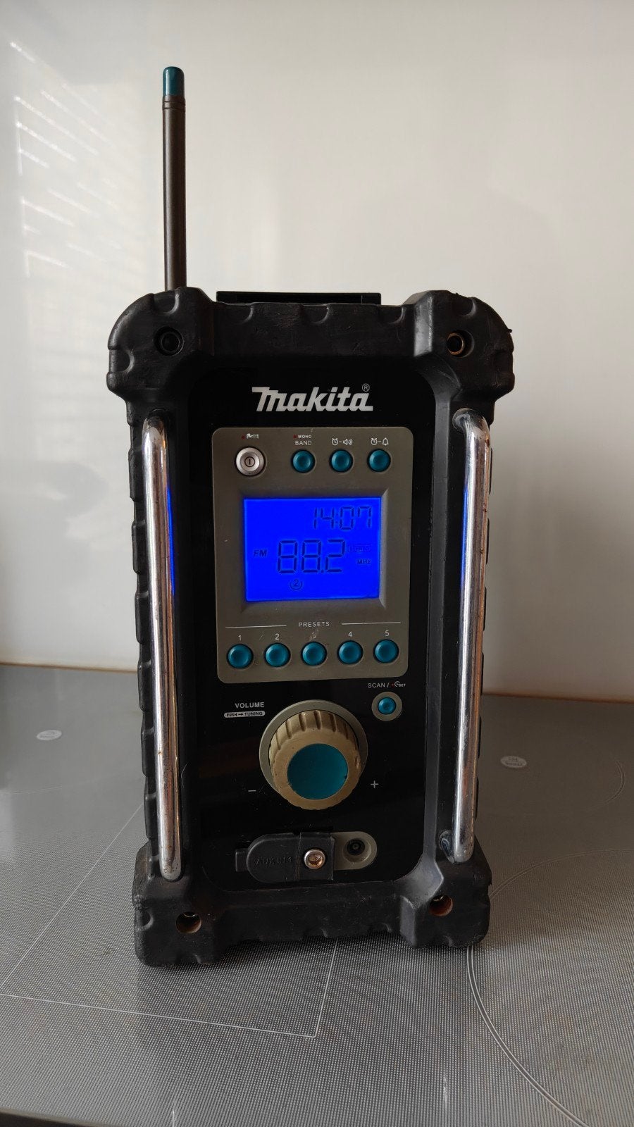 Makita BMR100 Bouwradio, Audio, Tv en Foto, Ophalen of Verzenden, Gebruikt, Bouwradio