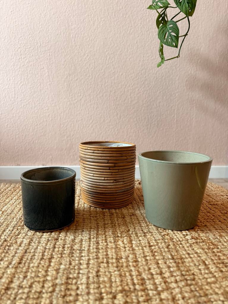 Set van 3 plantenpotten: rotan, blauw en groen, Tuin en Terras, Bloempotten, Overige materialen, Gebruikt, Rond, Binnen