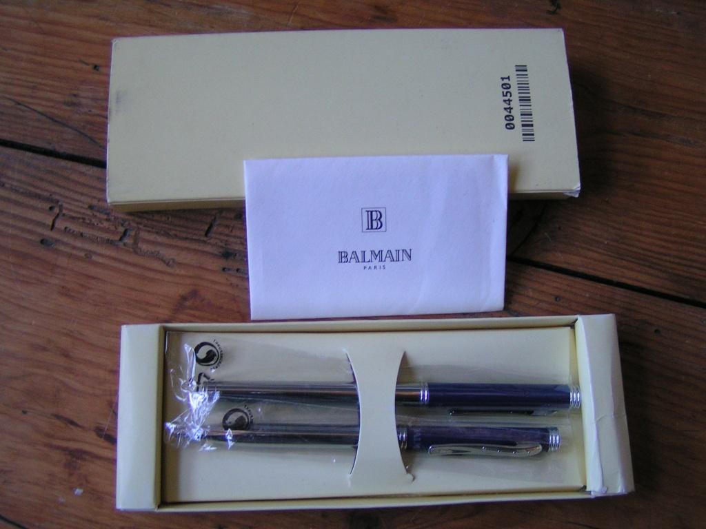 Balmain pennenset nr YY 732, Verzamelen, Pennenverzamelingen, Overige merken, Nieuw, Met doosje, Balpen