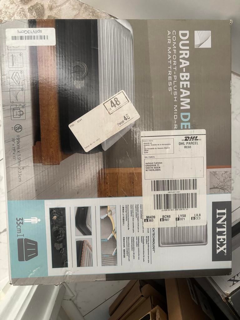 Intex Dura-Beam Deluxe Comfort-Plush Mid-Rise 1-persoons luc, Ophalen of Verzenden, Ingebouwde pomp, Zo goed als nieuw, 1-persoons
