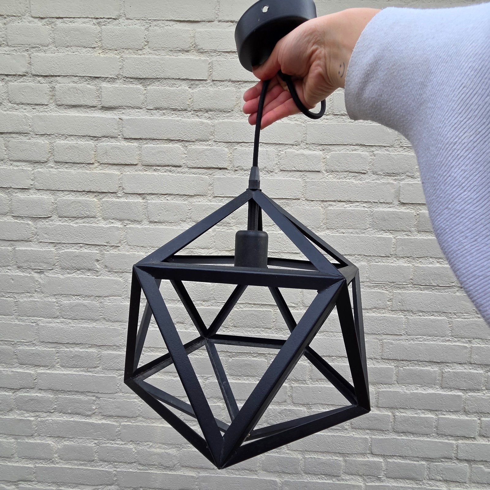 Zwarte Geometrische Hanglamp e27 kwantum leenbakker, Zo goed als nieuw, Metaal, Modern, Geometrisch, Industrieel, E27 (groot)