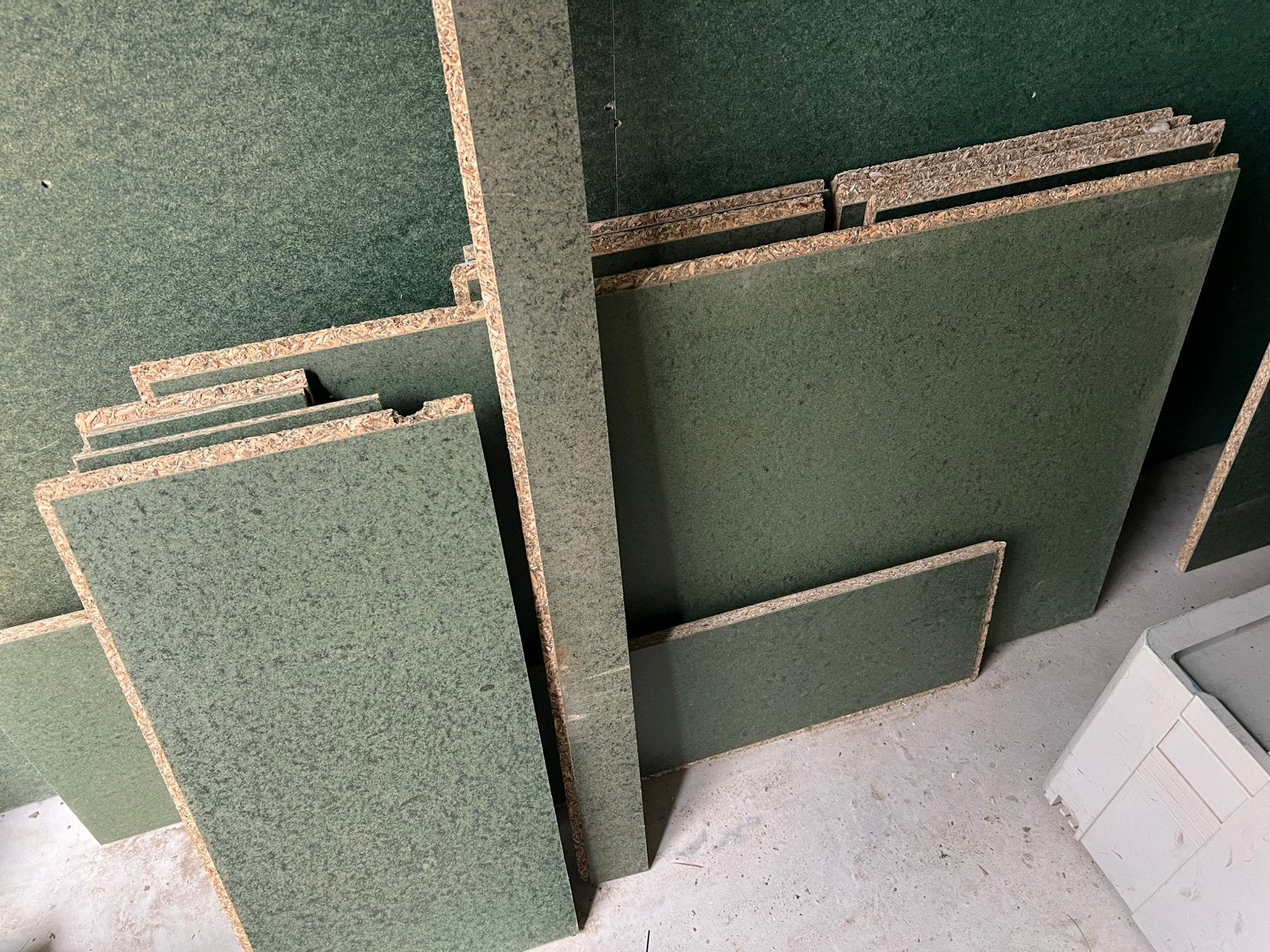 Spano houten vloerplaat P5 V313 18mm 244x61cm vochtwerend, Minder dan 25 mm, Nieuw, Ophalen of Verzenden, Plank
