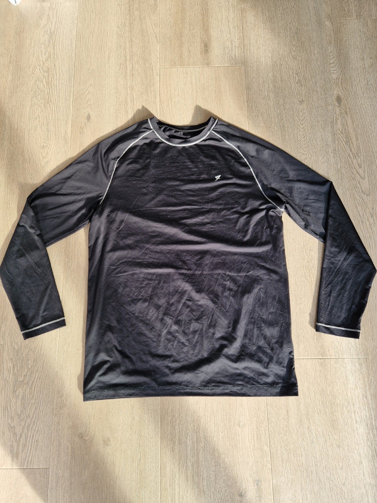 Sport shirt maat L, Kleding | Heren, T-shirts, Ophalen of Verzenden, Zo goed als nieuw, Maat 52/54 (L), Zwart