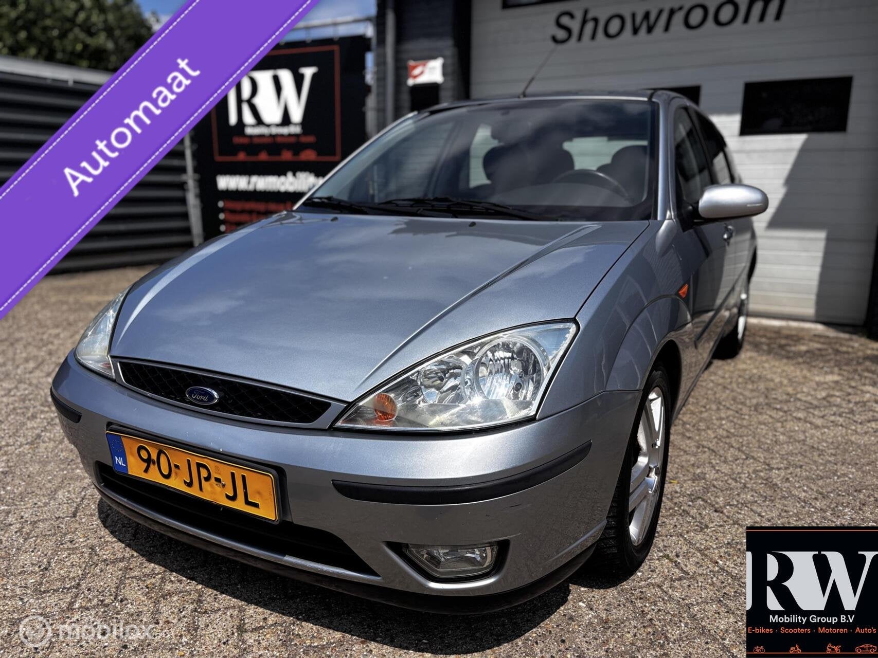Ford Focus 2.0-16V Ghia *NAP*AIRCO*SCHUIFKANTEL DAK*AUTOMAAT, Auto's, Ford, 4 cilinders, Metallic lak, 1151 kg, Euro 4
