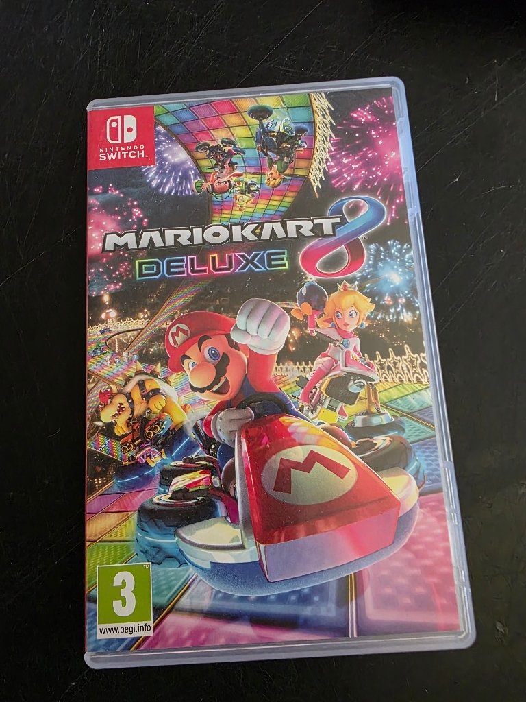 Mario Kart 8 - Switch, Racen en Vliegen, Ophalen of Verzenden, Zo goed als nieuw, 3 spelers of meer
