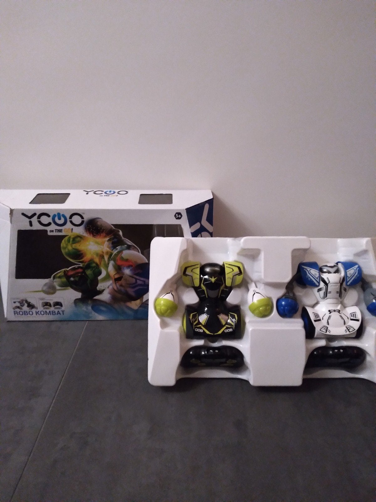 YCOO Robo Kombat Robot Bokserset met Afstandsbediening, Ophalen, Zo goed als nieuw