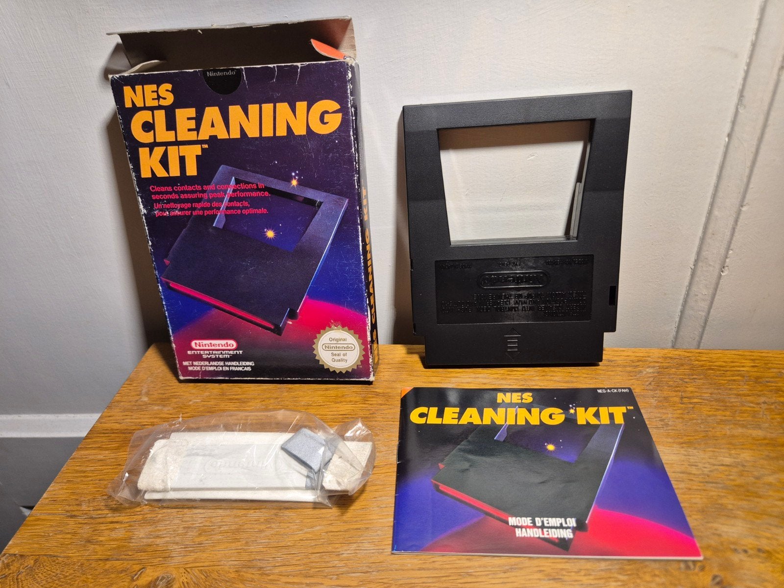 NES Cleaning Kit cib, 1 speler, Ophalen of Verzenden, Zo goed als nieuw, Vanaf 3 jaar