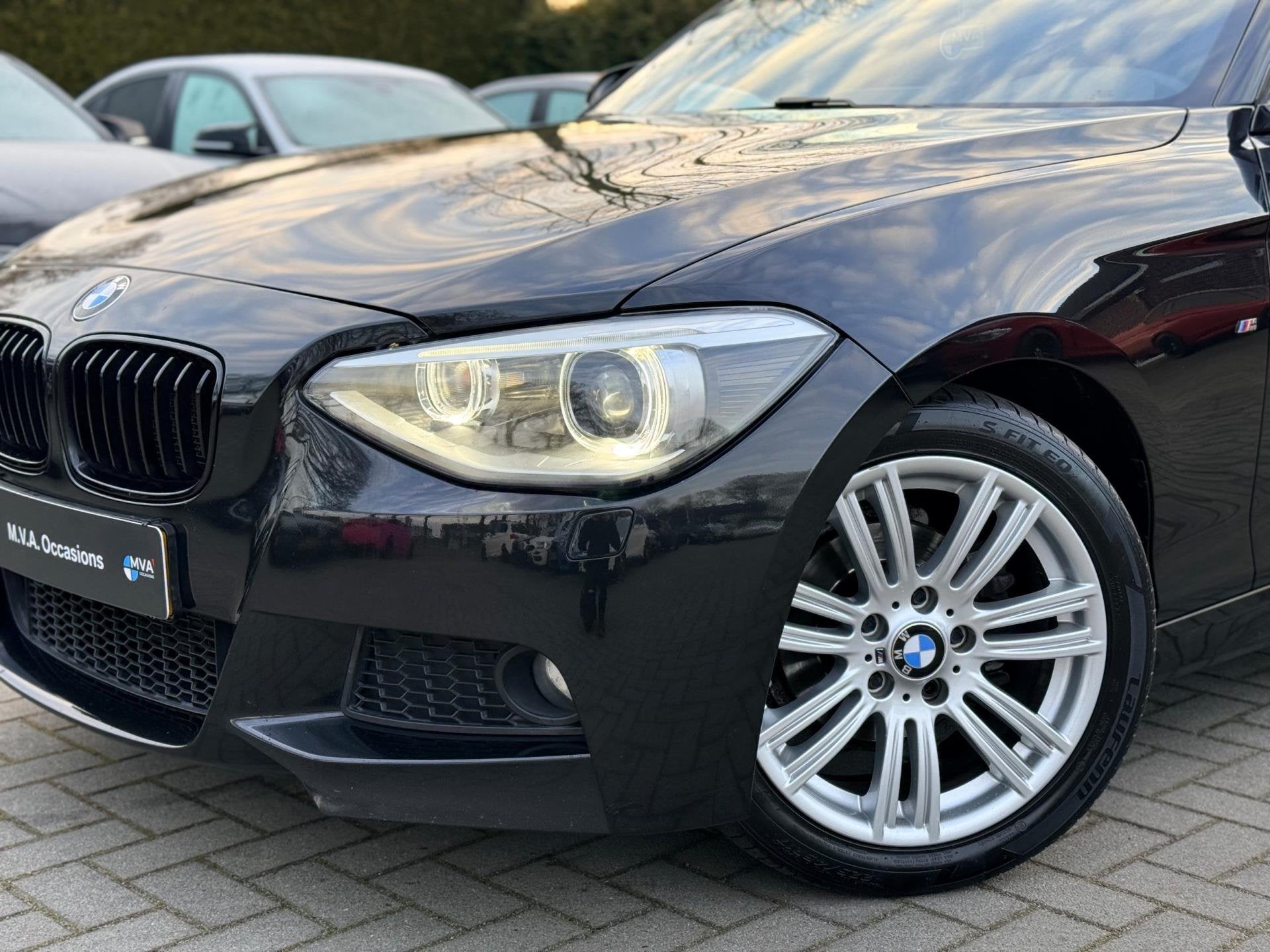 BMW 1-serie 116i Executive M Sport|Nieuwe Ketting + Klepseal, Auto's, BMW, 1-Serie, Gebruikt, 4 cilinders, Alcantara