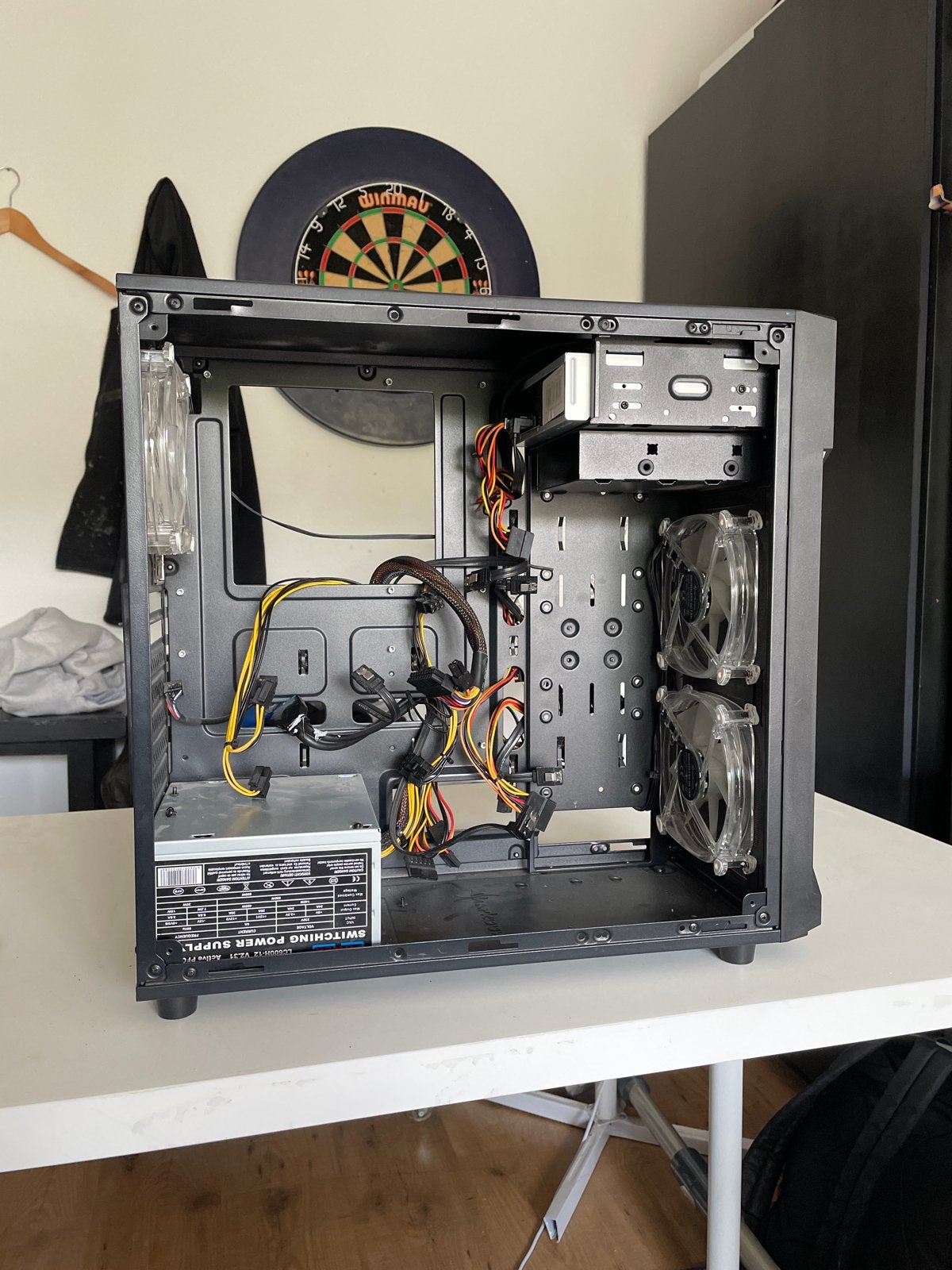 PC Behuizing met Voeding (LC600H-12 V2.31), Ophalen, Gebruikt
