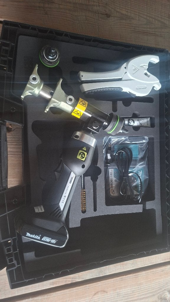 Rehau Rautool accu Perstang persmachine., Auto diversen, Autogereedschap, ., Nieuw, Ophalen of Verzenden, .