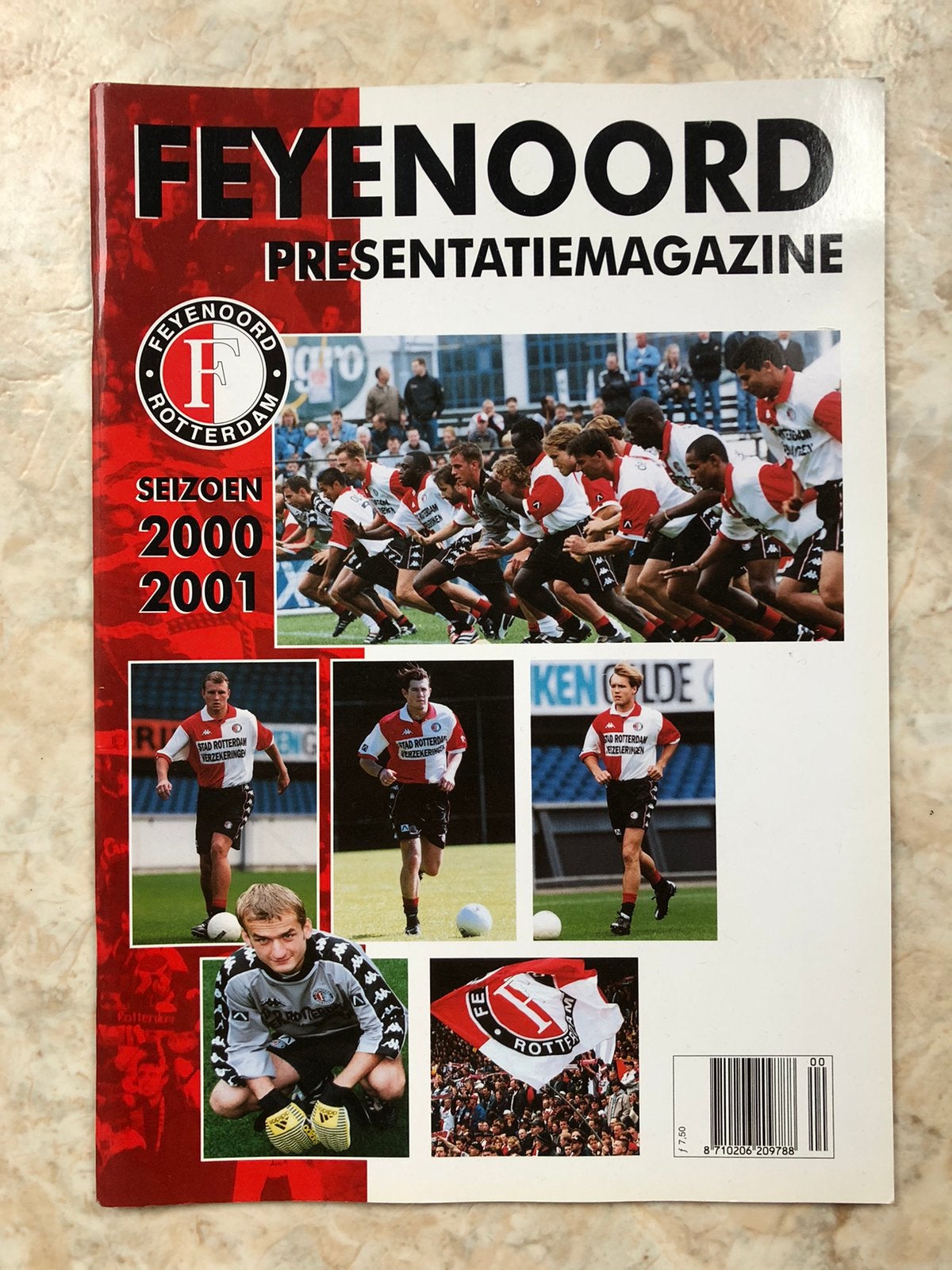 Feyenoord Presentatiemagazine seizoen 2000-2001, Ophalen of Verzenden, Zo goed als nieuw, Feyenoord, Shirt