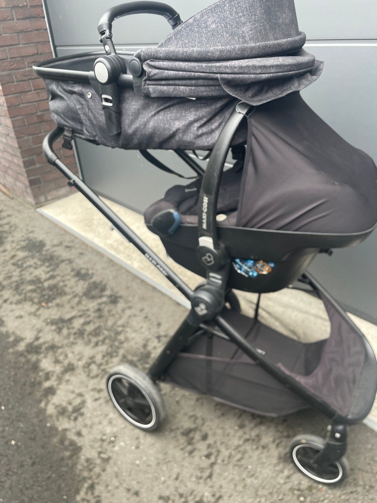 Maxi-Cosi Adorra Luxe Combiwagen met Reiswieg en Autostoeltj, Ophalen, Zo goed als nieuw, Combiwagen, Met autostoeltje