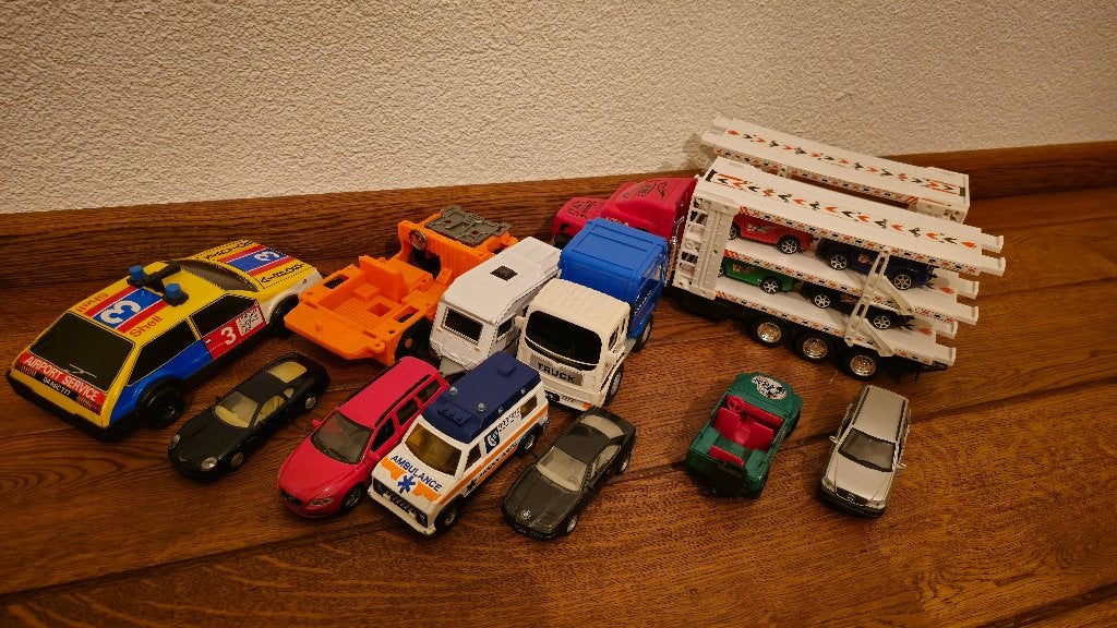 Diverse auto's metaal en plastic, Ophalen of Verzenden, Gebruikt