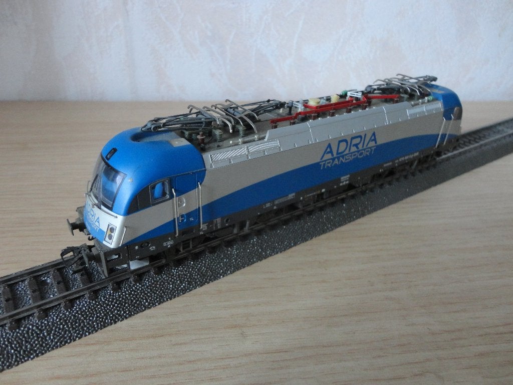 E-loc ADRIA TRANSPORT ÖBB (MFX SOUND) (schaal H0), Hobby en Vrije tijd, Modeltreinen | H0, Wisselstroom, Locomotief, Ophalen of Verzenden