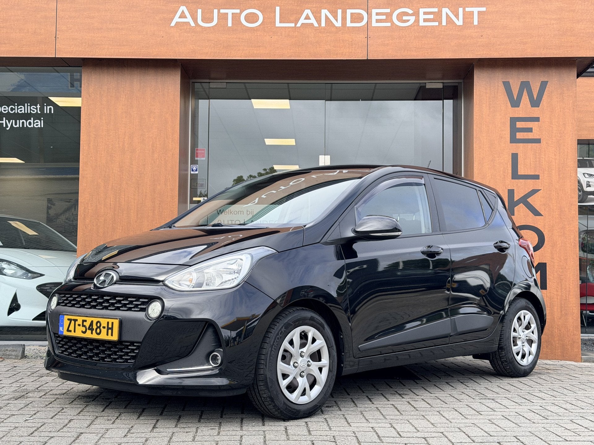 Hyundai i10 1.0i Premium Stoel/Stuur Verwarming | Airco | Fi, Auto's, Stof, 4 stoelen, Zwart, Origineel Nederlands